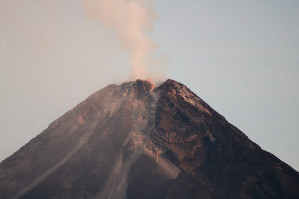 EVACUEES SA MAYON POSIBLENG UMABOT NG 33,000