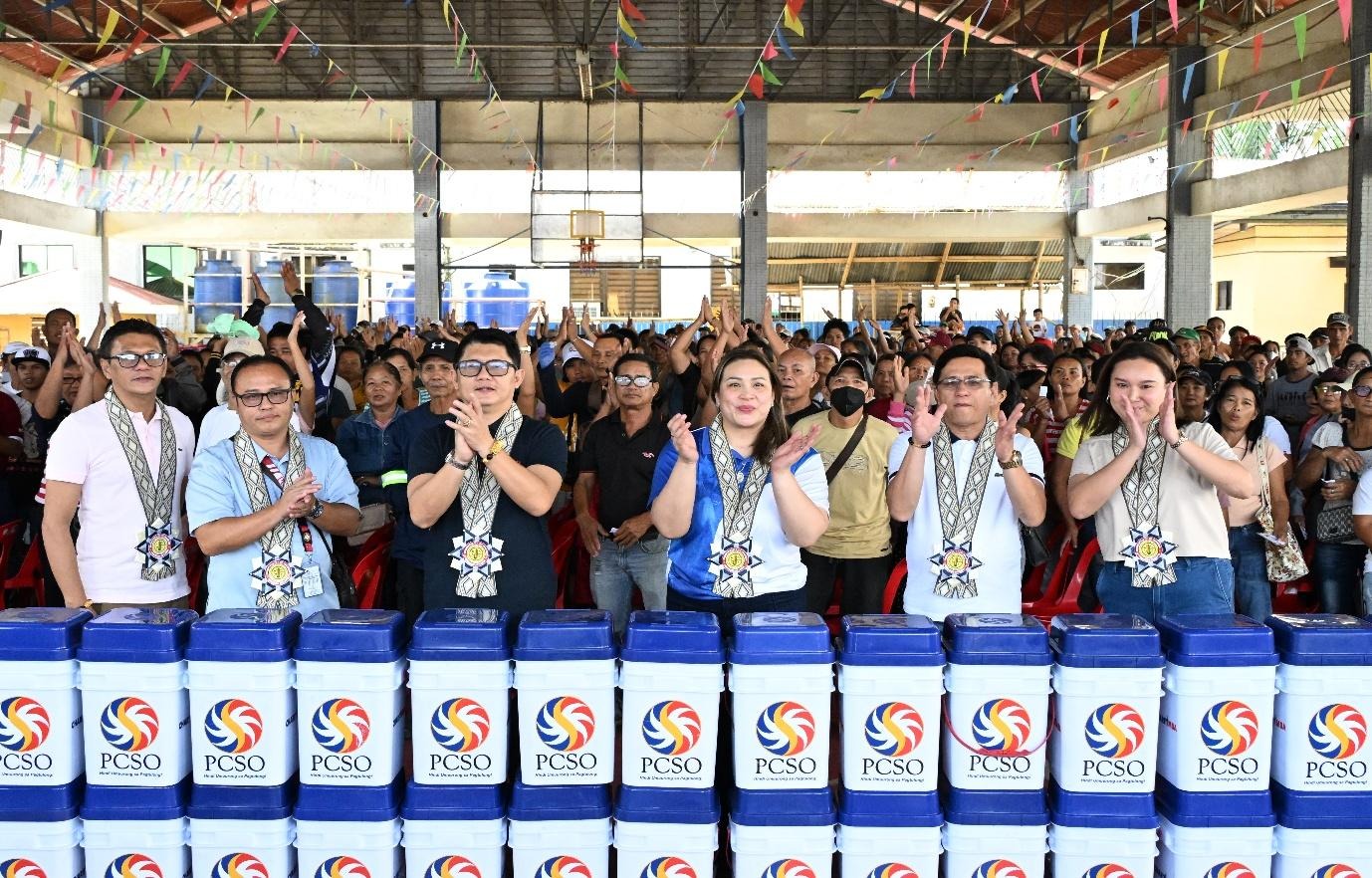 PCSO DISTRIBUTES CHARITIMBA AND WHEELCHAIRS IN CAPIZ