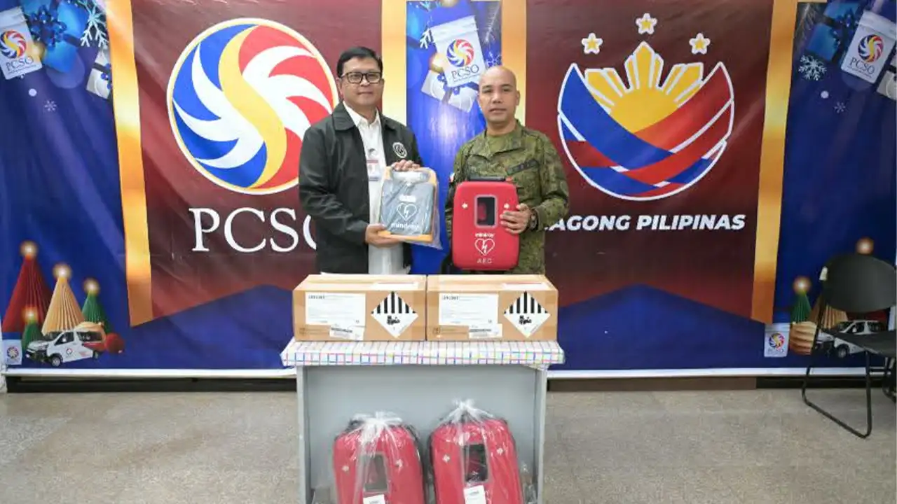 PCSO TURNS OVER AED UNITS WORTH P485K TO AFP RESERVE BATTALION