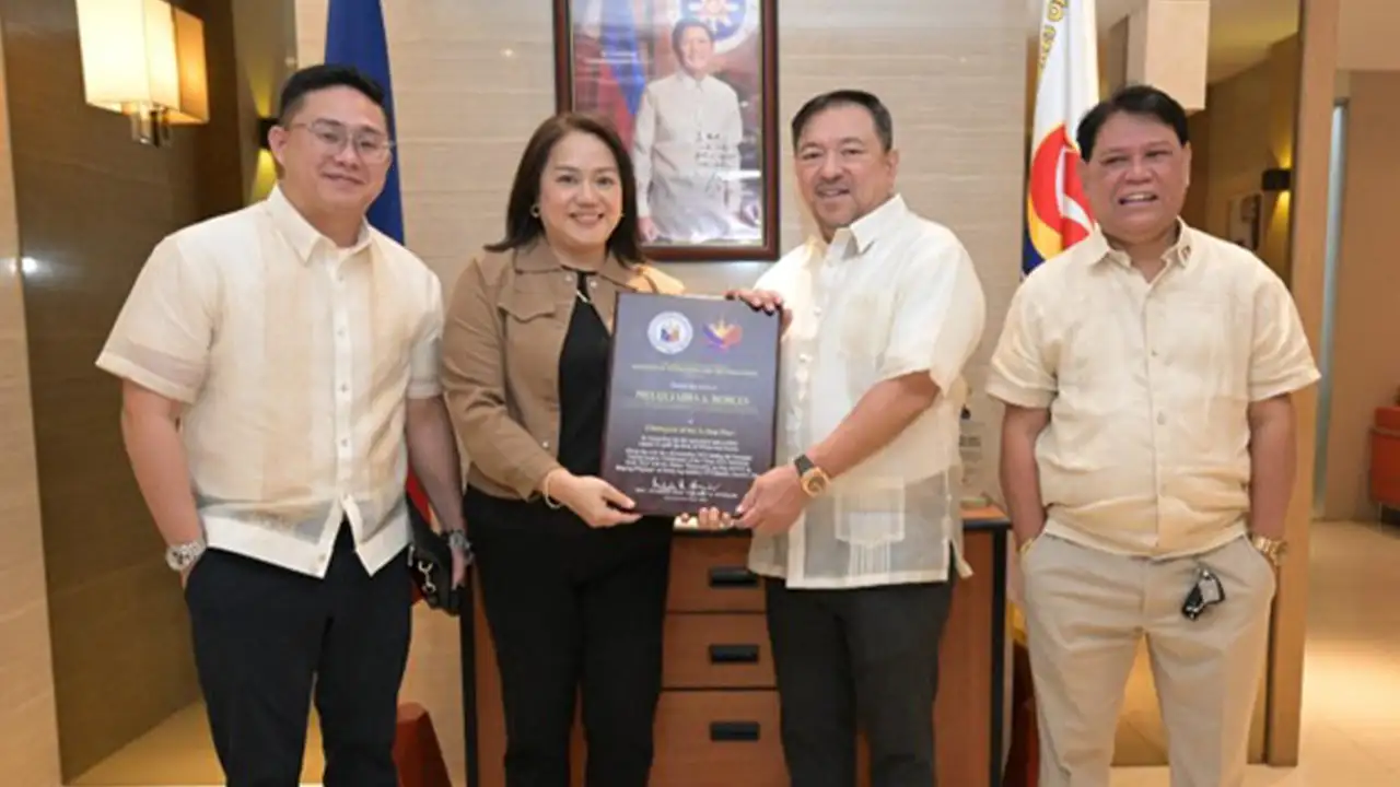 PCSO GENERAL MANAGER MELQUIADES ROBLES RECOGNIZED AS CHAMPION OF THE URBAN POOR