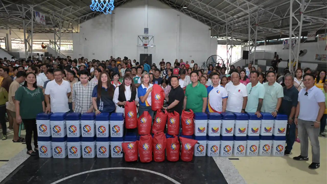 PCSO BRINGS HEALTH SERVICES AND SAFETY KITS TO MAPANDAN, PANGASINAN