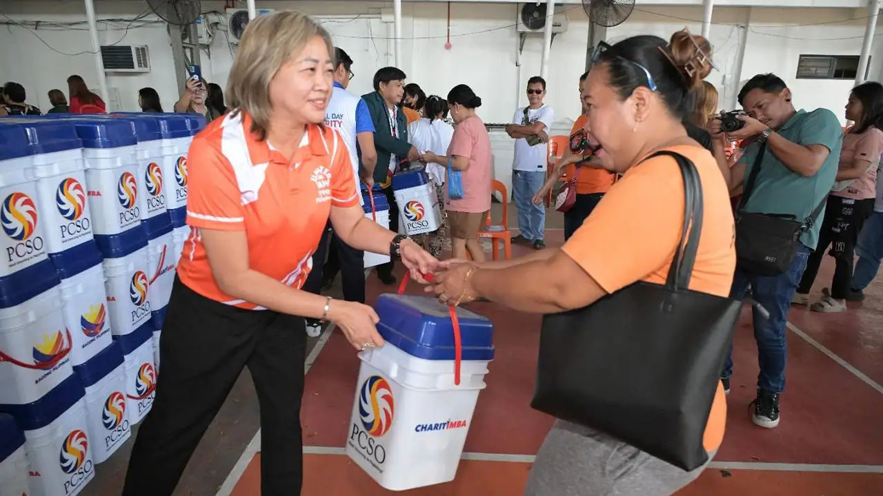 PCSO DISTRIBUTES 1,300 CHARITIMBA TO RESIDENTS OF SAN MIGUEL AND CALUMPIT, BULACAN