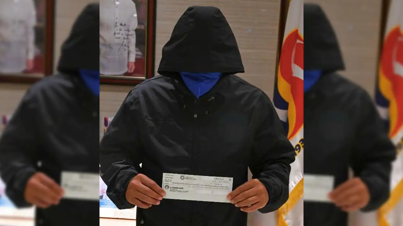 TARLAC RESIDENT CLAIMS HALF OF ₱200-M ULTRA LOTTO 6/58 JACKPOT