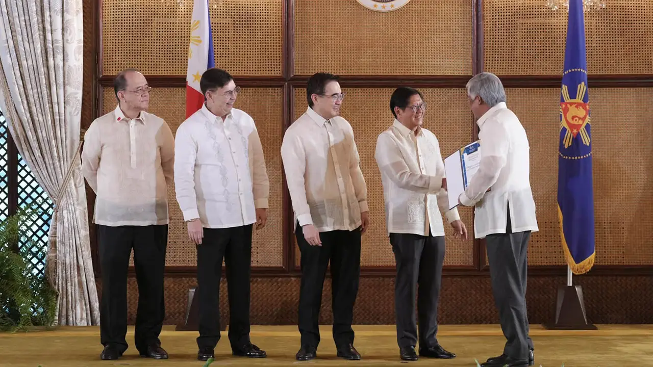 PBBM CITES PAGCOR FOR P5.67-B DIVIDEND REMITTANCE IN 2025