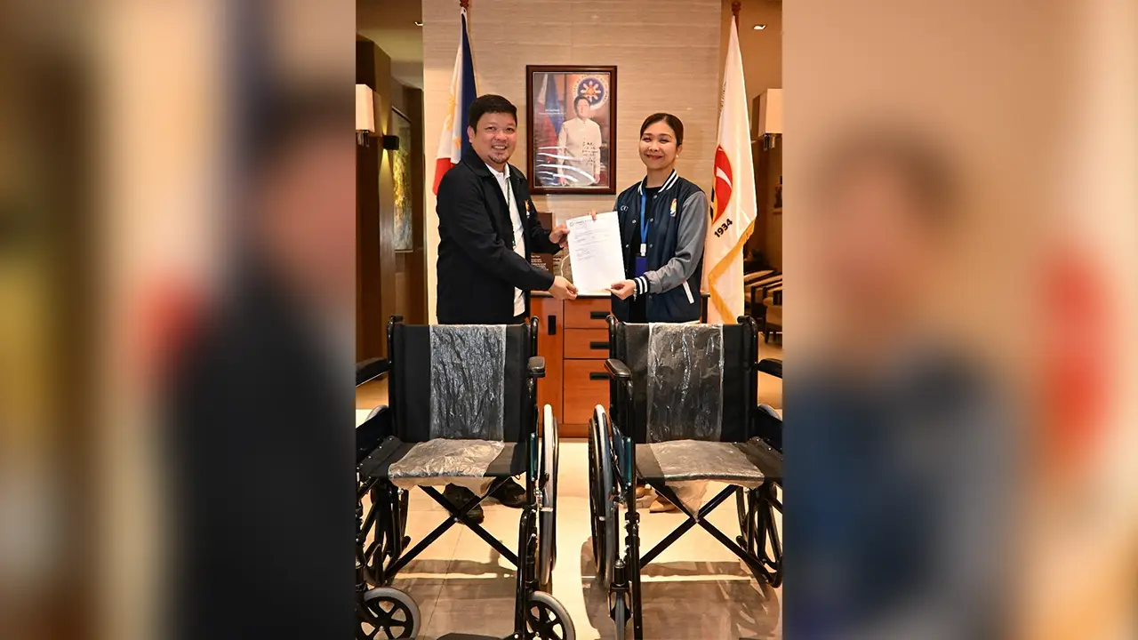 PCSO DONATES WHEELCHAIRS TO 4PS PARTYLIST