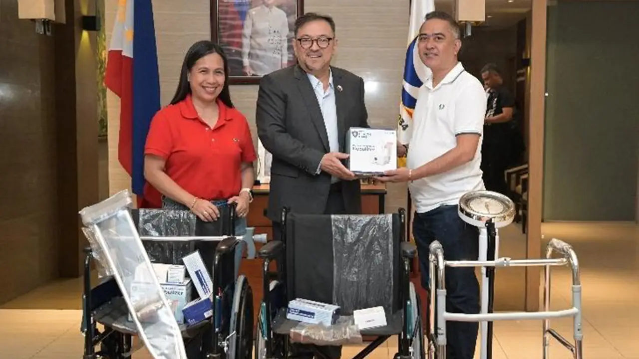 PCSO TURNS OVER MEDICAL DEVICES, MOBILITY AIDS TO LGUS IN BATANGAS AND CAVITE